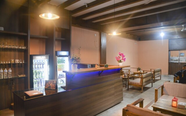 Sauraha Holiday Home