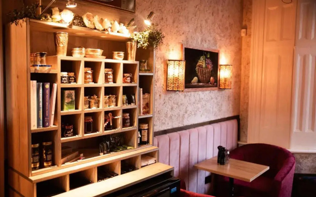 Domo Boutique Hotel