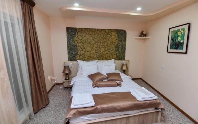 Gayane Hotel