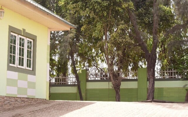 Royal Suites & Apartments