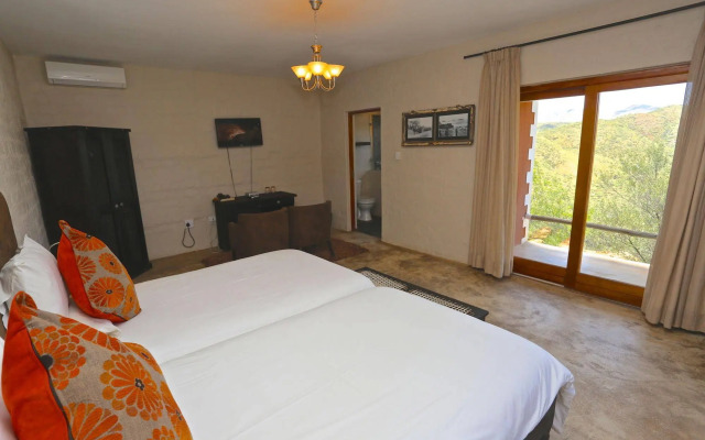 River Crossing Lodge