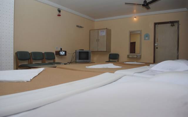 Hotel Pancharatna Paradise