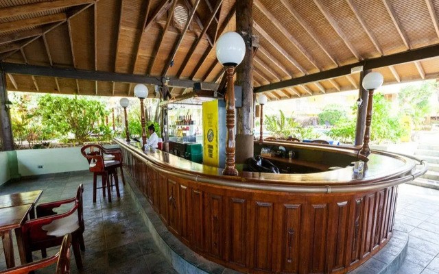 Tropical Beach Hotel