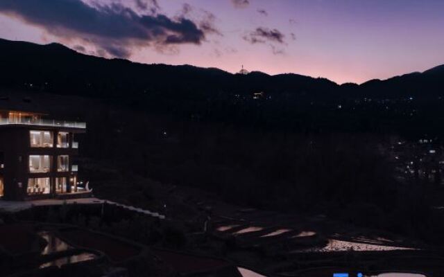 Yuanyang Mountain Residence