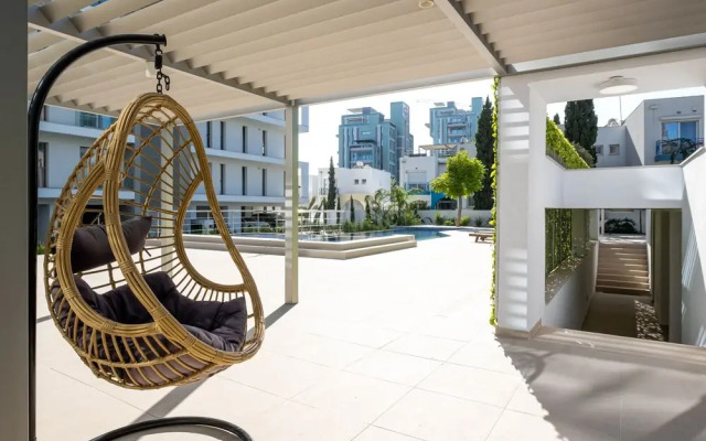 "sanders Dione Residences - Pleasant 2-bedroom Apartment With Sea View"
