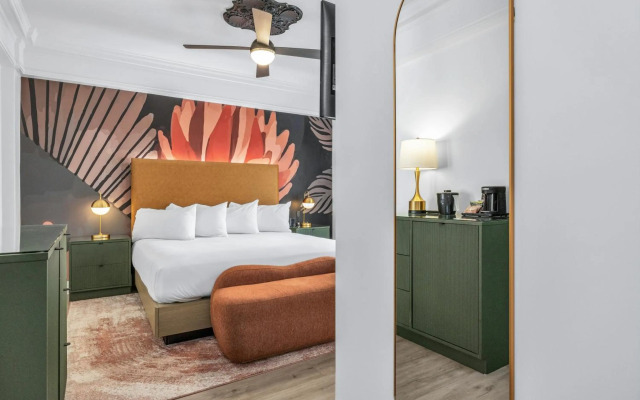 Nob Hill Hotel