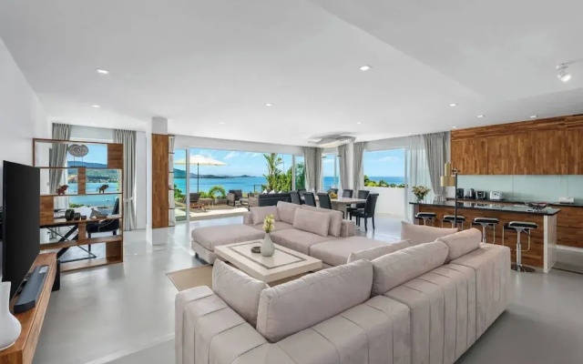 Luxury Sea View Apartment AB at Unique Residences