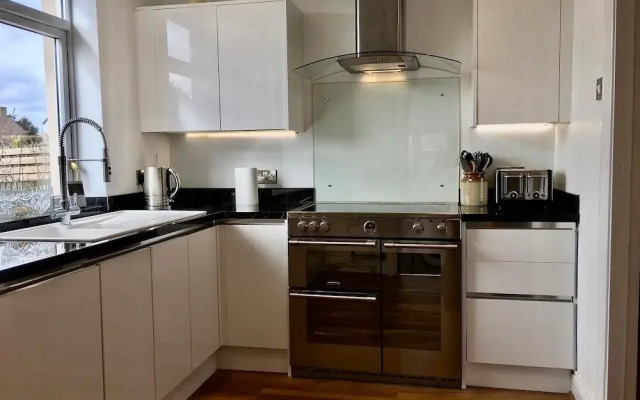Traditional, Charming 3 Bedroom House in Seahouses