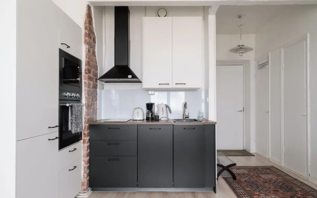 Renovated Top Floor Studio in Kallio