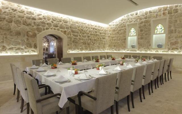 Kasri Nehroz Otel