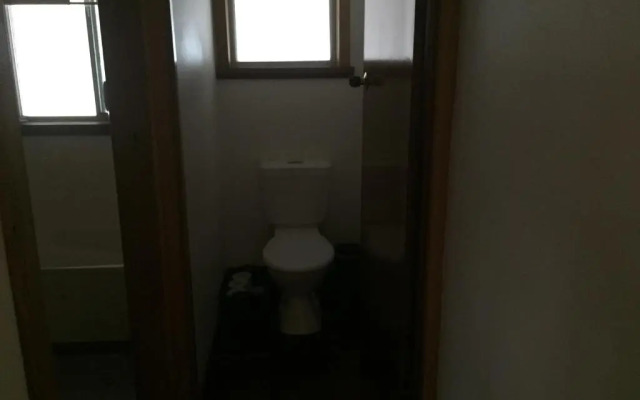 Glenaire Apartments on Frazer St