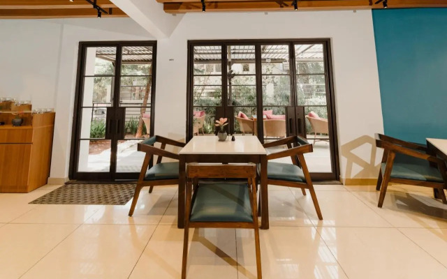 Regal Business Suites