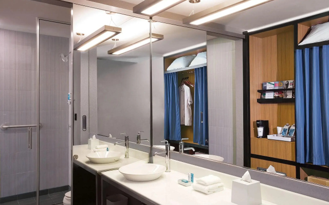 Aloft Miami - Brickell