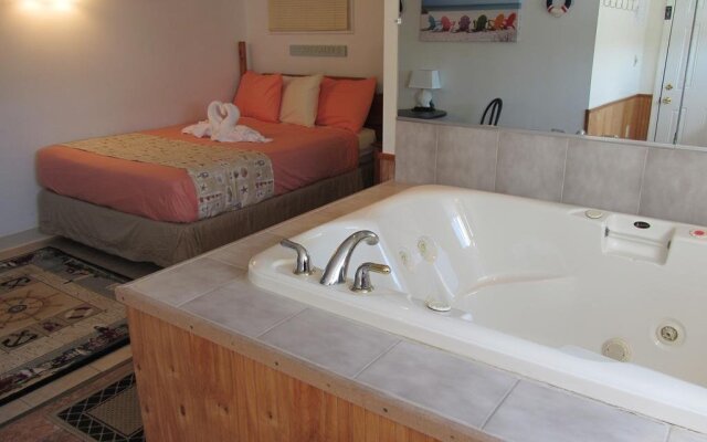 Green Dolphin Motel