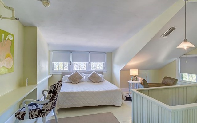 Adora Inn