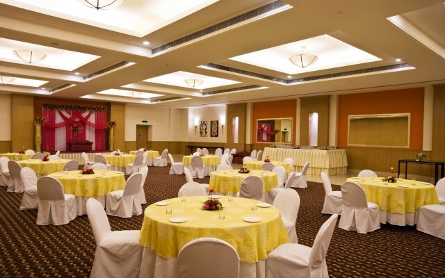 Lemon Tree Hotel, East Delhi Mall, Kaushambi