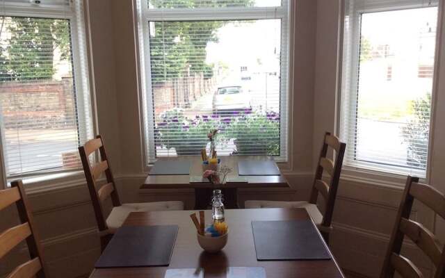 Taunton Guest House