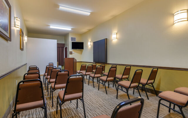Comfort Suites Oxford I-20 exit 188