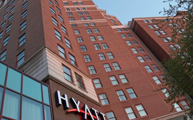 Hyatt Regency Buffalo / Hotel and Conference Center