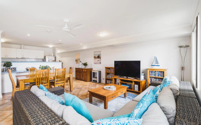 All Decked Out, Geographe Marina