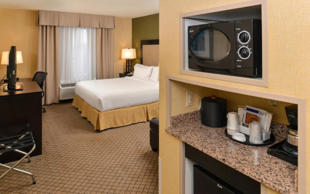 Holiday Inn Express Sacramento Airport Woodland by IHG