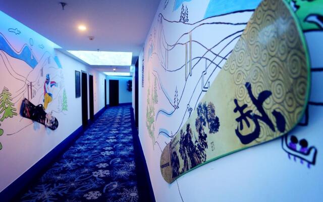 Nostalgia Hotel (Zhangjiakou)