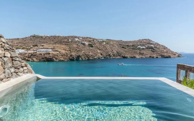 Etesians Suites & Villas