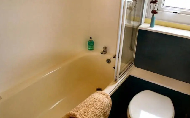 Freshwater Bay Hol Vge 215