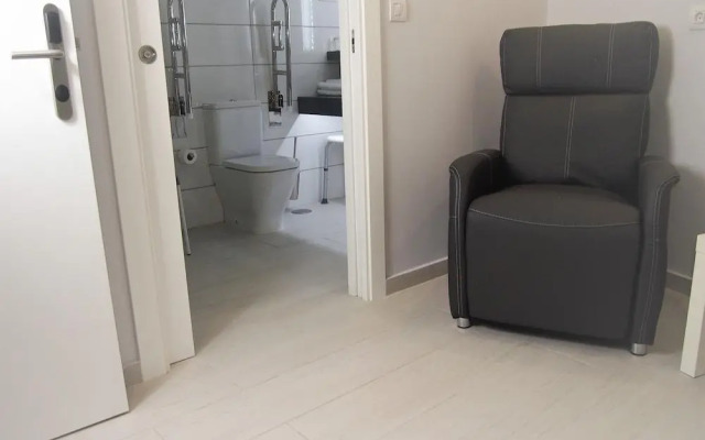 A de Lolo - Four Rooms