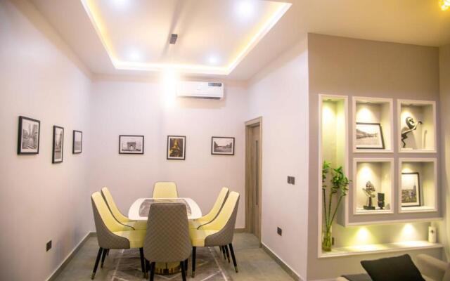 Historia Mews, 4 Bedroom Town House with Pool