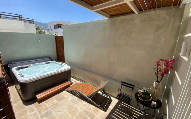 Andros 4 All Seasons Villas & Suites