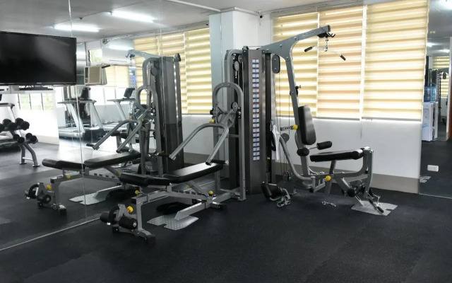 Alicia Tower Residences - Adult Only - Hostel