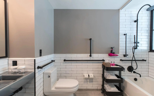 Moxy Washington DC Downtown