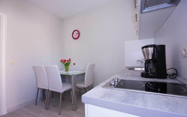 Sunflower Apartment