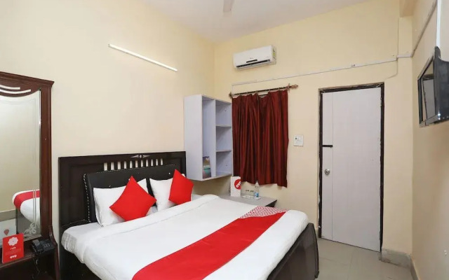 OYO 14639 Darshika Guest House