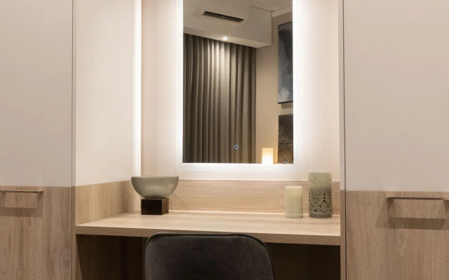 Black Marble - Menlyn Residence