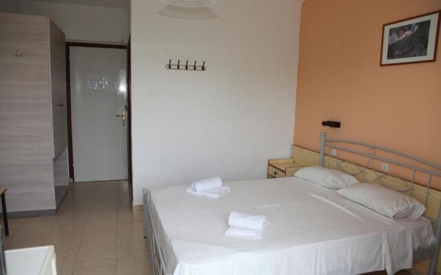 Kastelli Hotel