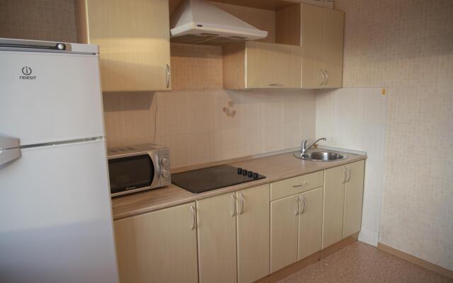 Апартаменты Урал на улице Братьев Кашириных