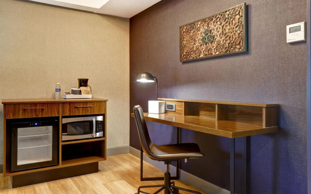Four Points by Sheraton St. Catharines Niagara Suites