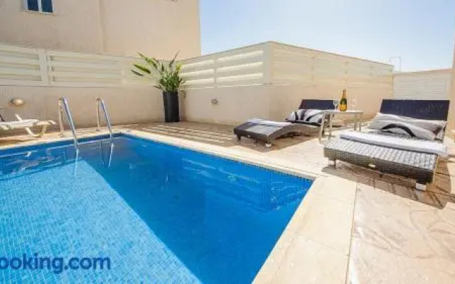 Oceanview Luxury Villa 012