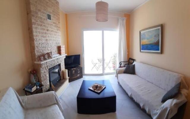 Apartment Michalis by the Sea