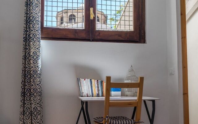 Bed  Book Giusino