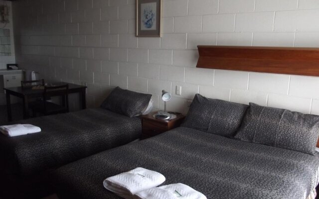 Morwell Parkside Motel