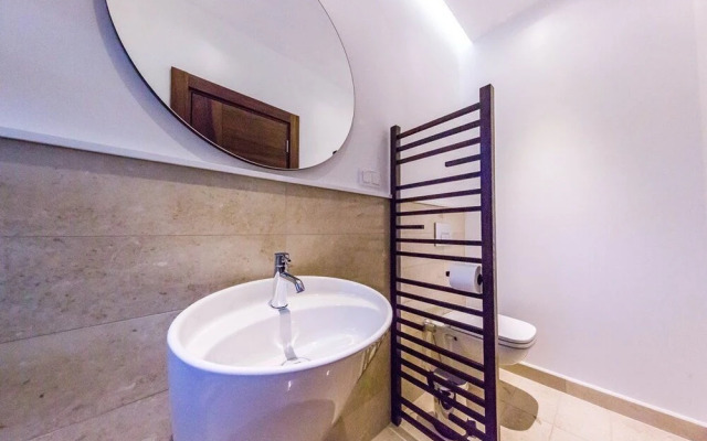 Villa Ausoleil by Akdenizvillam