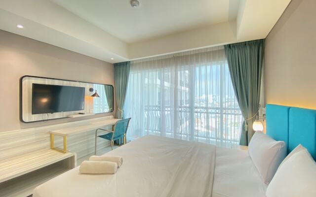 Modern and Spacious Studio Room at Green Kosambi Apartment