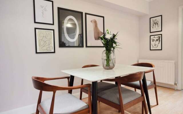 The London Classic - Captivating 2bdr Flat With Garden