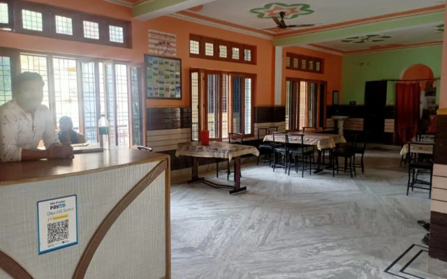 OYO 23141 Kanak Palace Barkot