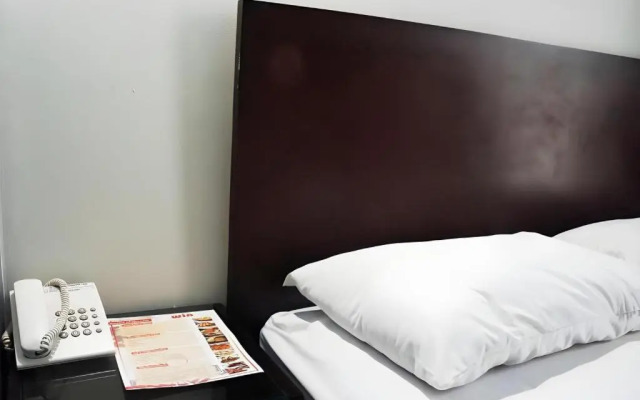 Win Hotel Blok M