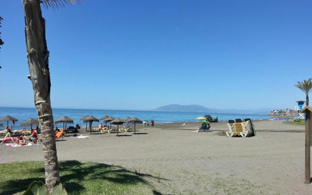 Fay Victoria Beach