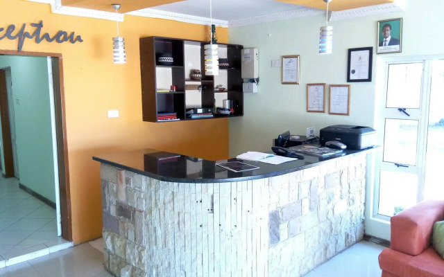 Tasha Lodge and Tours